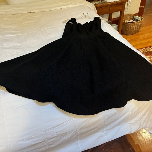 Black brocade lace dress with full skirt size 8 - Picture 6 of 14